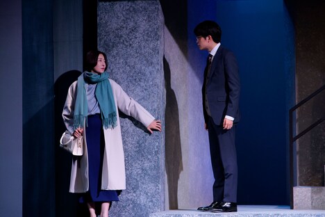 M&Oplaysプロデュース「カモメよ、そこから銀座は見えるか?」より。(撮影:渡部孝弘)