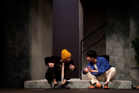 M&Oplaysプロデュース「カモメよ、そこから銀座は見えるか?」より。(撮影:渡部孝弘)