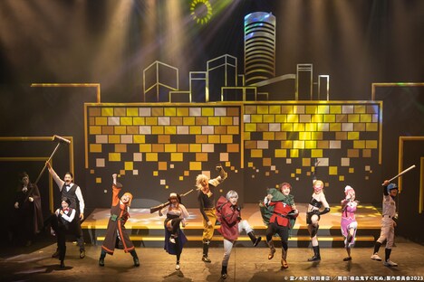 舞台「吸血鬼すぐ死ぬ」より。