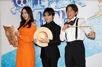 左から本田望結、宇野昌磨、織田信成。