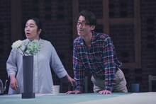 劇団papercraft 第9回公演「人二人」より。（撮影：中川達也）