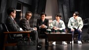JACROW #33「経済3篇」、「焔~ほむら~」より。左から狩野和馬、谷仲恵輔、佐藤貴也、小平伸一郎、津田修平。(撮影:鈴木淳)