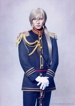 泰江和明扮する久堂清霞。