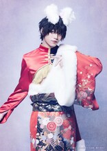 佐藤祐吾扮する玉兎。