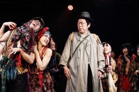 新宿梁山泊 第74回公演 テント版「少女都市からの呼び声」より。