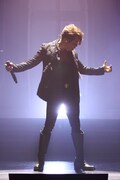 「バーン・ザ・フロア BE BRAVE. TOGETHER.」より。(撮影:阿久津知宏)