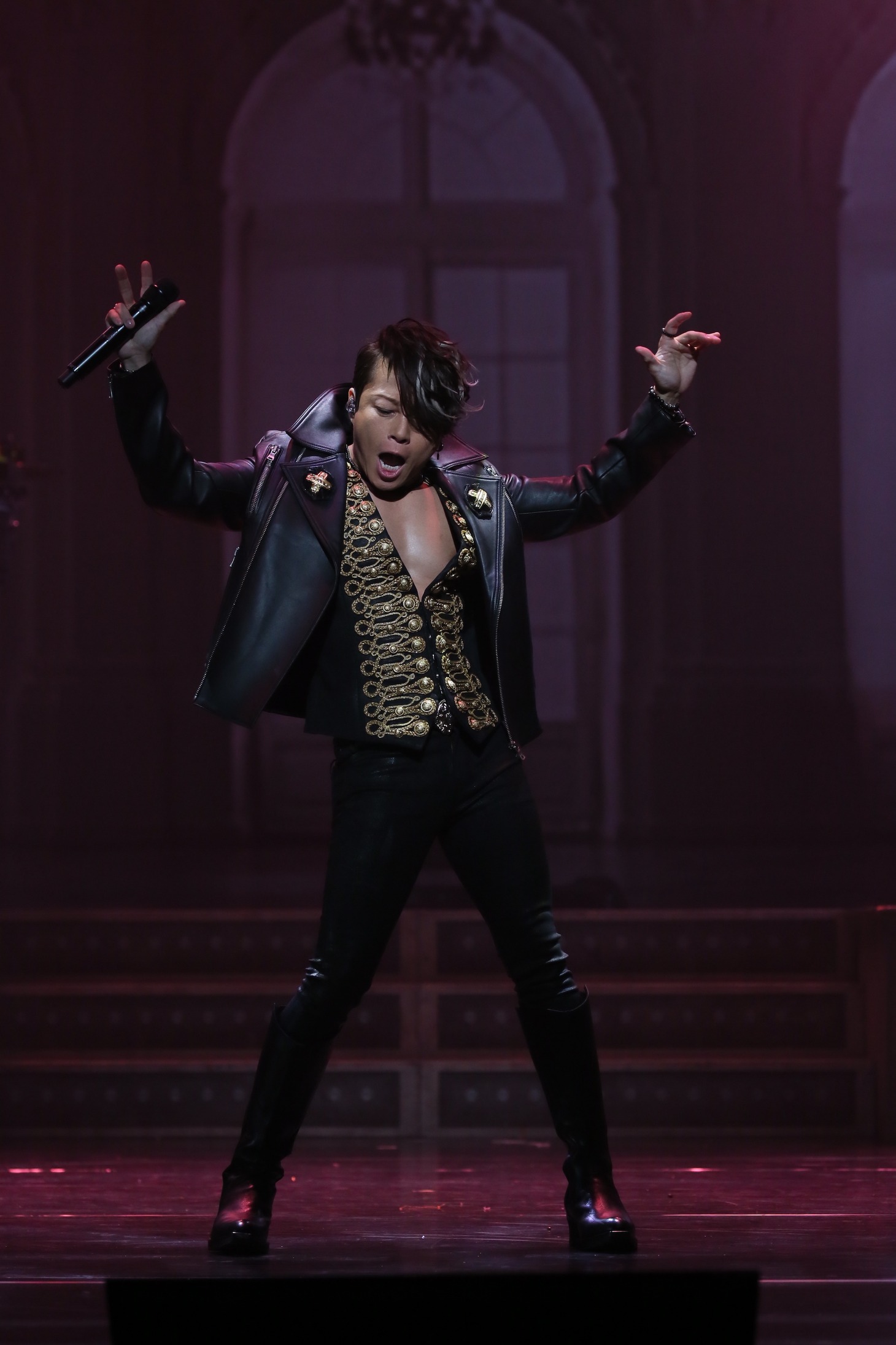 「バーン・ザ・フロア BE BRAVE. TOGETHER.」より。（撮影：阿久津知宏）