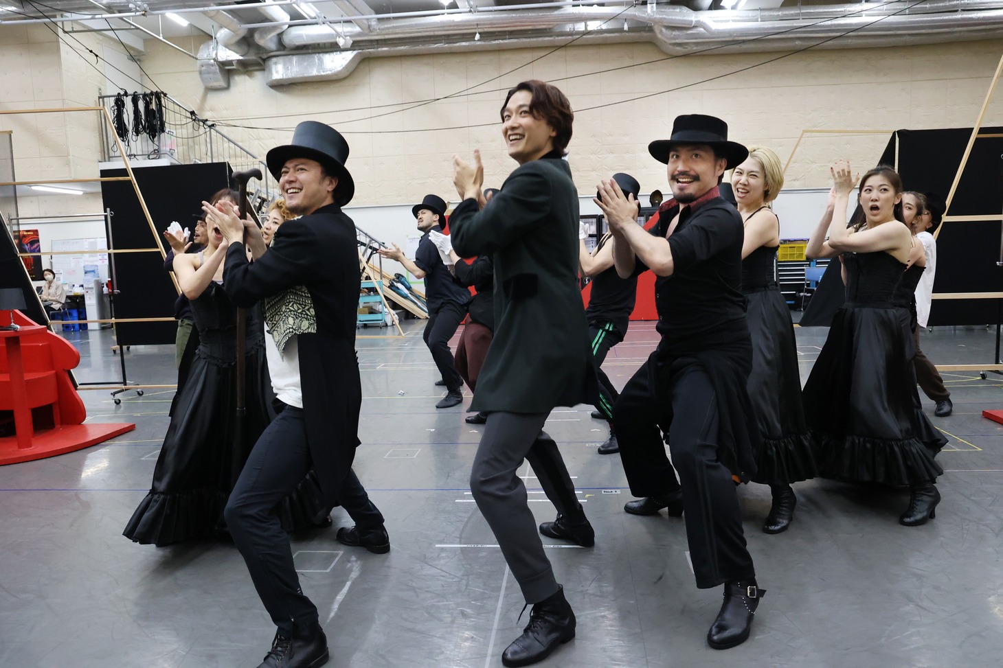 「ムーラン・ルージュ！ ザ・ミュージカル」稽古場の様子。