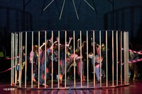 「Reborn-灰から芽吹く-」より。