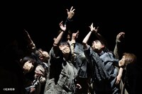 「Reborn-灰から芽吹く-」より。