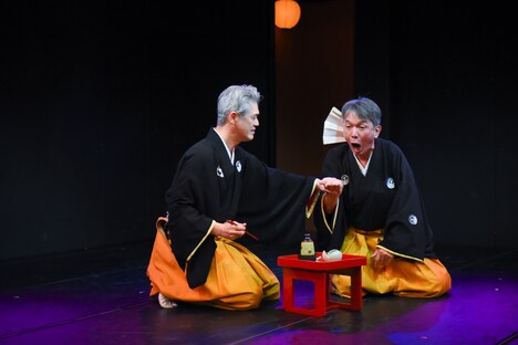 花組芝居 花組ヌーベル「仮名手本忠臣蔵」より。（撮影：小川真理）