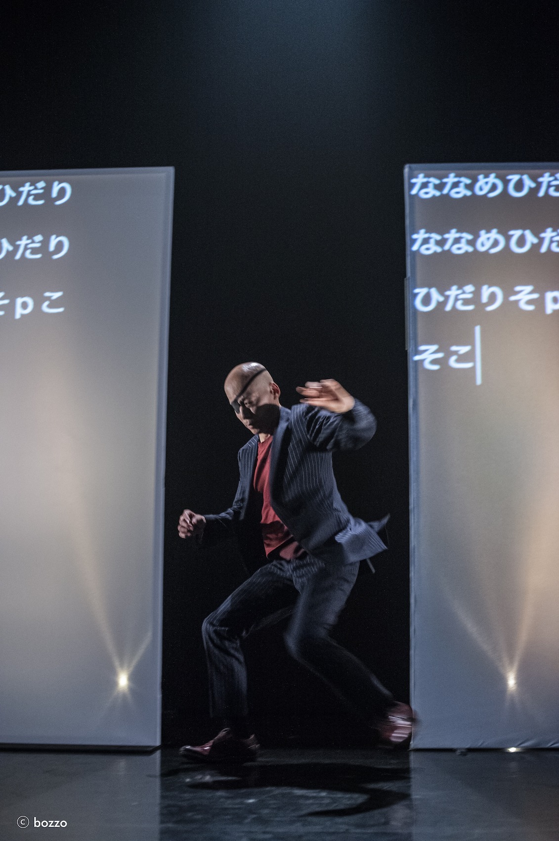 伊藤キム ソロダンス「ダミーズ」より。(c)bozzo