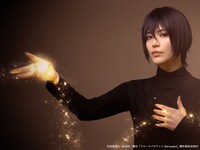 彩凪翔扮する草摩慊人。