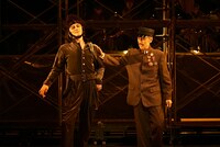 音楽劇「ある馬の物語」より。（撮影：細野晋司）