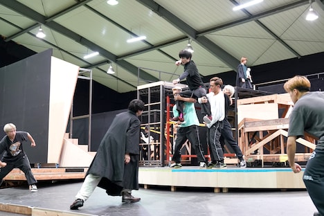 「『マッシュル-MASHLE-』THE STAGE」稽古の様子。