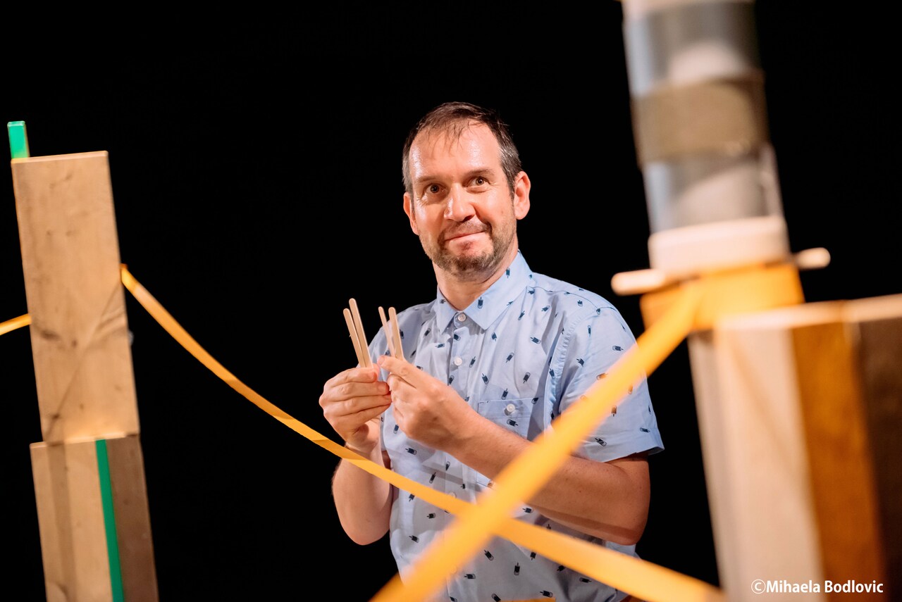 「ペック」ビジュアル