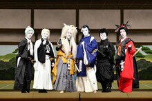 左から上村吉太朗、中村莟玉、尾上右近、尾上松也、中村鷹之資、河合雪之丞。