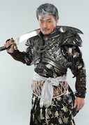 山口馬木也扮する銀角。