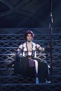 「ミュージカル『刀剣乱舞』 ~葵咲本紀~」より、spi扮する蜻蛉切。(c)NITRO PLUS・EXNOA LLC/ミュージカル『刀剣乱舞』製作委員会