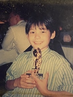 6歳のspi。米海軍横須賀基地で初舞台「ザ・ミュージック・マン」に出演し、最優秀子役賞を受賞したときの1枚。