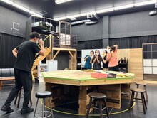 兵庫県立ピッコロ劇団 第76回公演「やわらかい服を着て」稽古の様子。