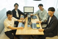 上から撮るとぐっと違った印象の写真に。（撮影：竪山隼太）