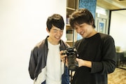Revieの代表取締役CEOである中沢弘樹さん(左)と竪山隼太。(撮影:平岩享)