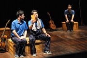 劇団青年座 第252回公演「黄色い封筒」より。(撮影:坂本正郁)