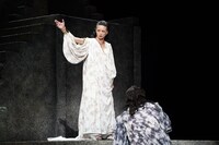 パルテノン多摩リニューアルオープン1周年記念「オイディプス王」より。