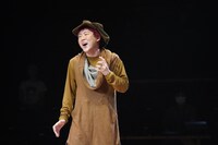 演劇「モグラが三千あつまって」より。