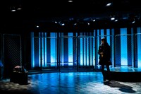 ムシラセ 第13回公演「『つやつやのやつ』と『ファンファンファンファーレ！』」より。（撮影：塚田史香）