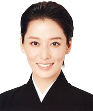 月城かなと(c)宝塚歌劇団