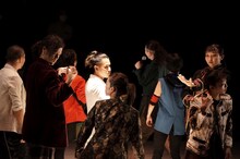 Baobab 第15回本公演 Re:born project vol.7+8「ボレロ -或いは、熱狂。」より。（撮影：大洞博靖）