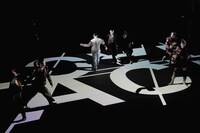 Baobab 第15回本公演 Re:born project vol.7+8「ボレロ -或いは、熱狂。」より。（撮影：大洞博靖）