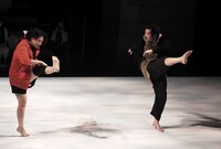 Baobab 第15回本公演 Re:born project vol.7+8「ボレロ -或いは、熱狂。」より。（撮影：大洞博靖）