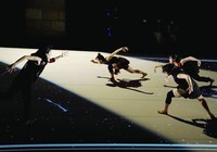 Baobab 第15回本公演 Re:born project vol.7+8「ボレロ -或いは、熱狂。」より。（撮影：大洞博靖）