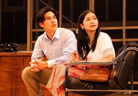 NAPPOS PRODUCE「嵐になるまで待って」より。（撮影：引地信彦）