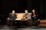 劇団東京ヴォードヴィルショー創立50周年記念公演「その場しのぎの男たち」より。
