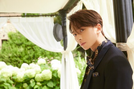 「吉高志音1st写真集(仮)」(東京ニュース通信社)より。