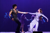 ミュージカル「フィスト・オブ・ノーススター～北斗の拳～」より。（撮影：田中亜紀）