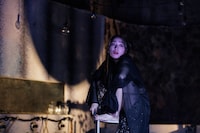 ルサンチカ「殺意（ストリップショウ）」より。（Photo by manami tanaka）