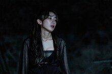 ルサンチカ「殺意（ストリップショウ）」より。（Photo by manami tanaka）