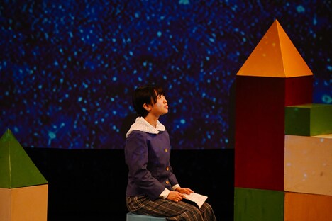 青年団「銀河鉄道の夜」より。（撮影：金子愛帆）