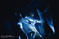 かまどキッチン公演#03b「燦燦SUN讃讃讃讃」より。（撮影：オカザキマコト）