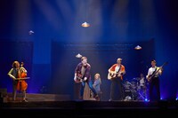 「ブロードウェイミュージカル『ONCE ダブリンの街角で』イン コンサート」より。（撮影：清水隆行）