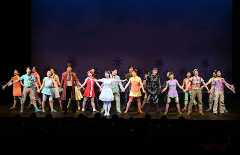 劇団四季ファミリーミュージカル「エルコスの祈り」カーテンコールの様子。