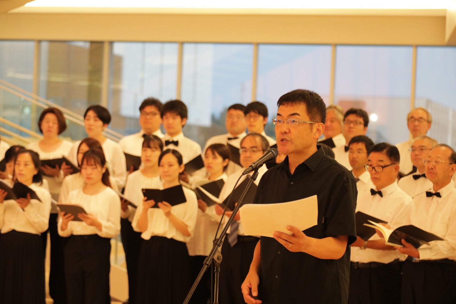 日没を祭れ 2023 第一日「日没、新しい夜明けに」より。（撮影：鈴木竜一朗）