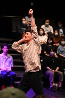 「エブリ・ブリリアント・シング ～ありとあらゆるステキなこと～」より。