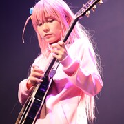 “ぼっち~ず”が妄想を具現化!結束バンドが劇場揺らす、舞台「ぼっち・ざ・ろっく」開幕