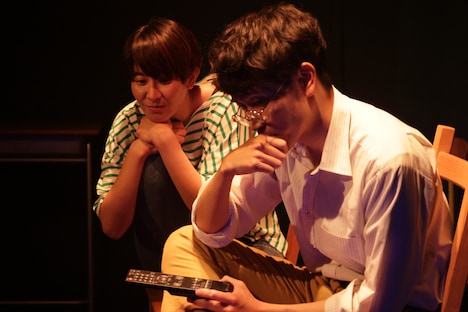 河村×加藤企画「ヒート瞬くアイランド」より。（撮影：コトデラシオン / 十六夜基地）